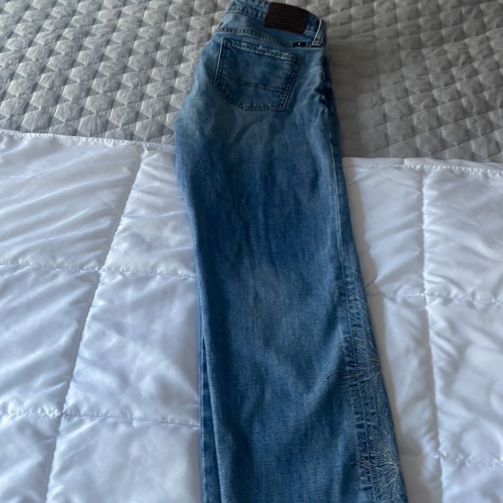 Lucky Jeans - Picture 3 of 6